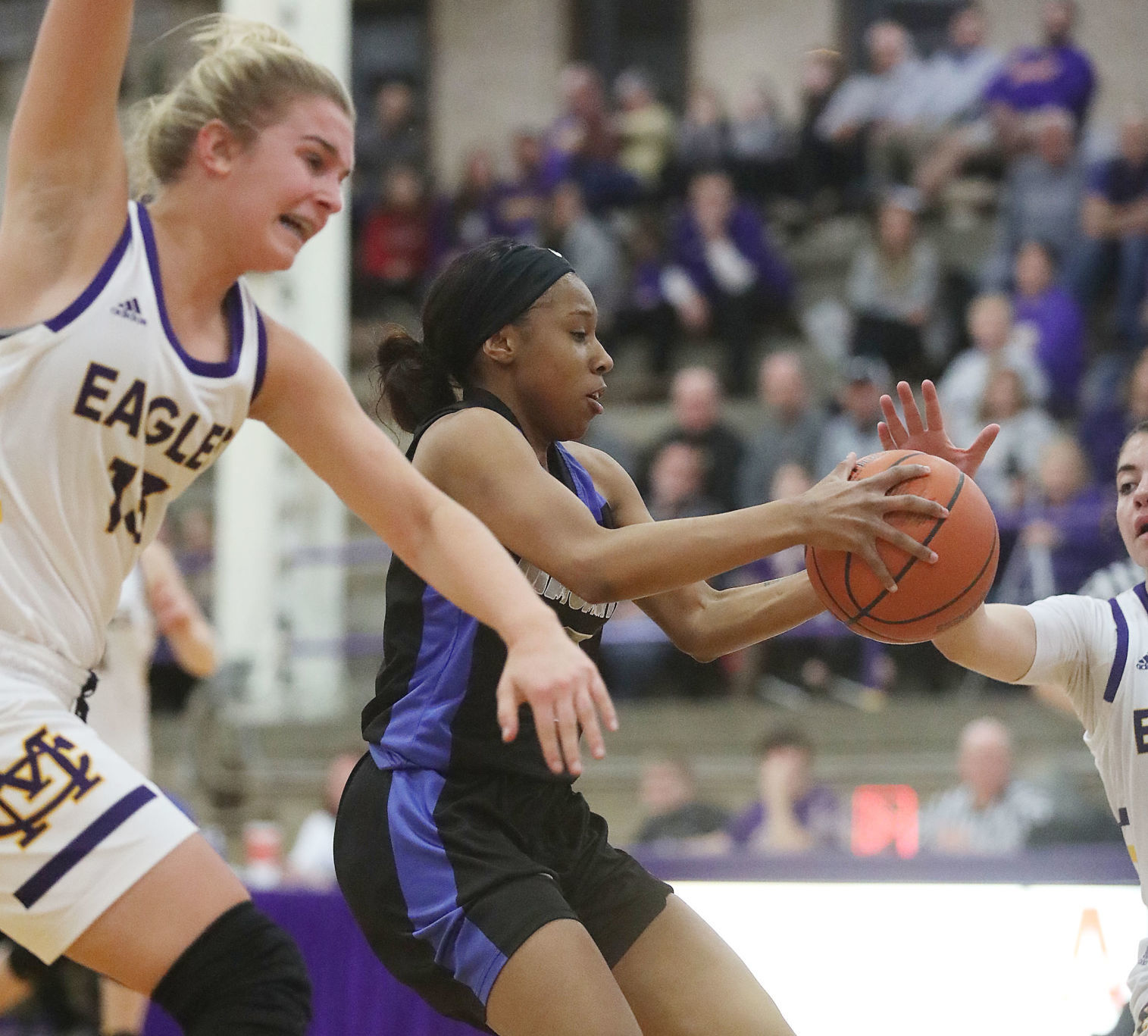 MacArthur vs Civic Memorial girls basketball 16 2.18.19.jpg
